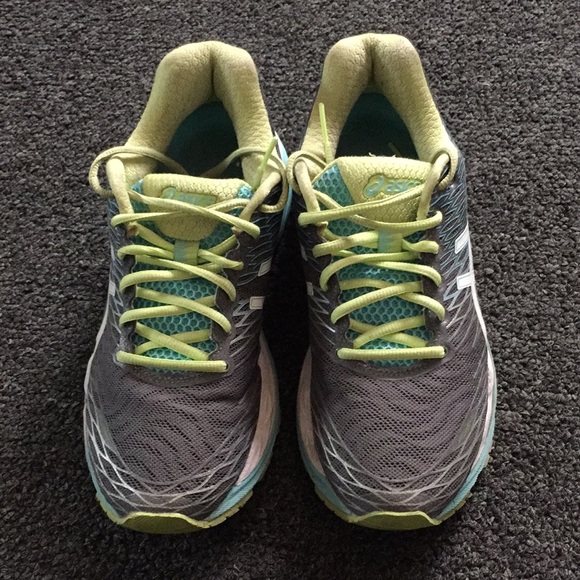 Asics running athletic shoe. - Picture 2 of 3